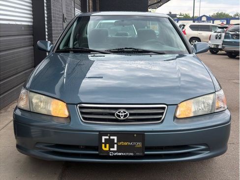 Used 2001 Toyota Camry LE FWD image 12