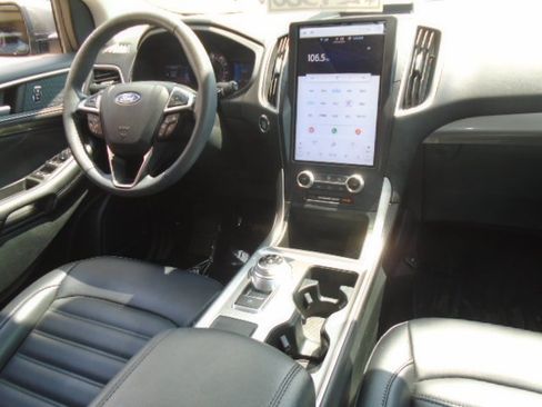Used 2024 Ford Edge SEL w/ Convenience Package AWD/4WD image 12