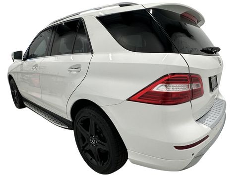 Used 2014 Mercedes-Benz ML 550 4MATIC image 7