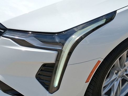 Used 2024 Cadillac CT4 Luxury image 7