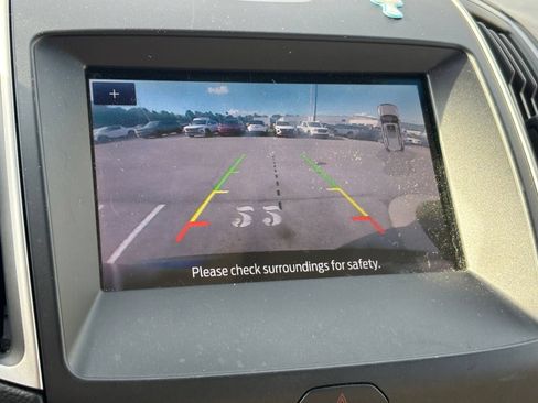 Used 2020 Ford Edge SEL AWD/4WD image 10