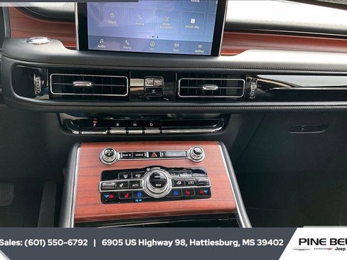 Used 2023 Lincoln Aviator Reserve w/ Elements Package Plus image 23