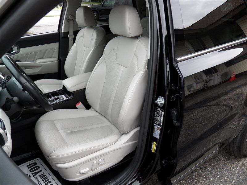 Used 2022 Kia Sorento SX AWD/4WD image 9