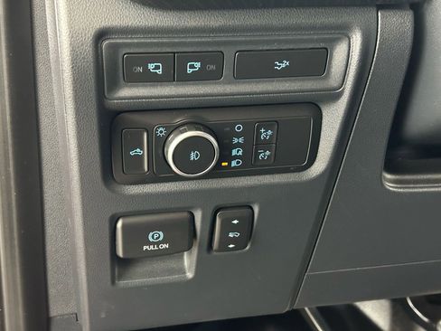 Used 2022 Ford F150 Lariat w/ Equipment Group 502A High AWD/4WD image 30