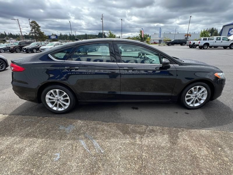 Used 2020 Ford Fusion SE FWD image 7