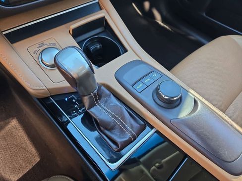 Used 2017 Lexus ES 350 image 32