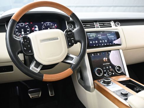 Used 2021 Land Rover Range Rover Westminster Edition image 7