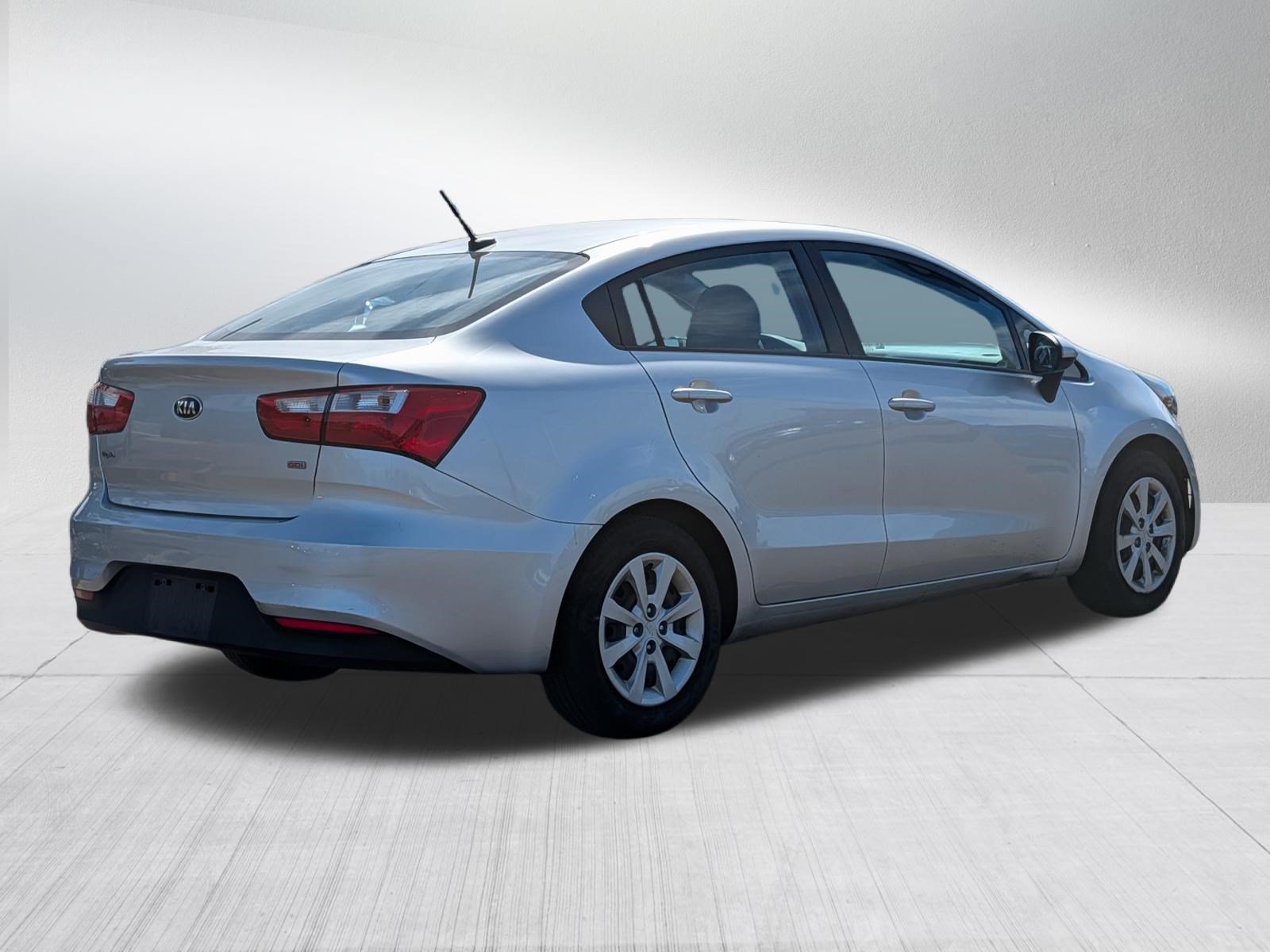 Used 2016 Kia Rio LX FWD image 3