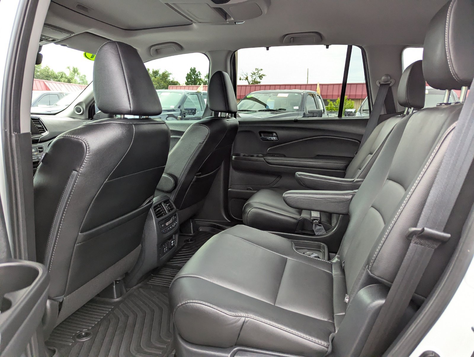 Used 2021 Honda Pilot Touring image 22