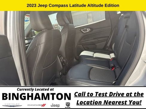 Used 2023 Jeep Compass Latitude w/ Convenience Group AWD/4WD image 21