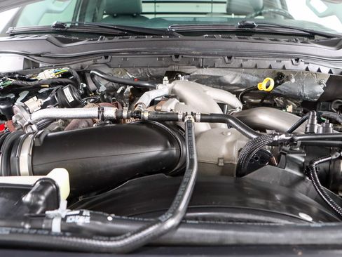Used 2023 Ford F550 4x4 Regular Cab Super Duty image 28