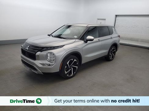 Used 2022 Mitsubishi Outlander SE AWD/4WD image 1