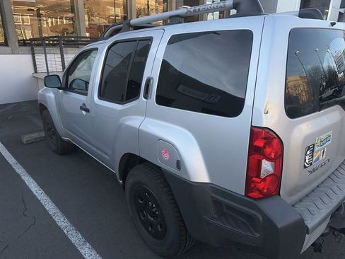 Used 2012 Nissan Xterra X image 3