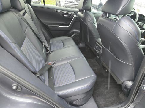 Used 2020 Toyota RAV4 XSE w/ XSE Grade Weather Package AWD/4WD image 33