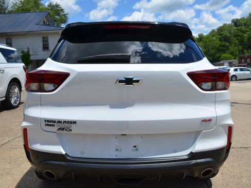 Used 2022 Chevrolet TrailBlazer RS w/ Sun and Liftgate Package AWD/4WD image 6