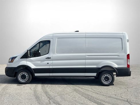 New 2026 Ford Transit 250 148 Medium Roof w/ Load Area Protection Package image 22