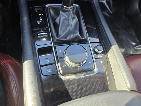 Used 2023 MAZDA MAZDA3 s image 25