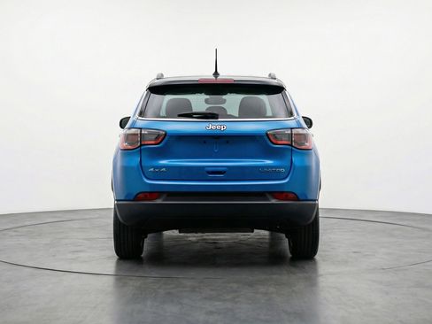 Used 2025 Jeep Compass Limited AWD/4WD image 7