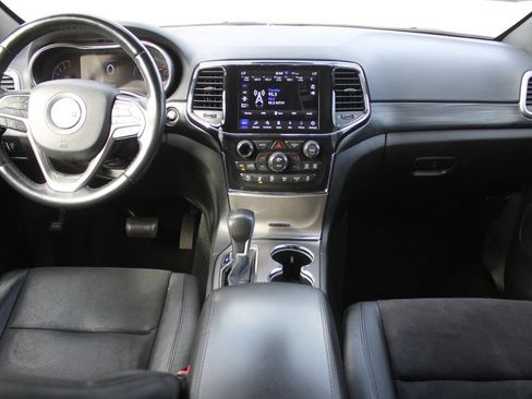 Used 2022 Jeep Grand Cherokee Laredo X RWD image 8