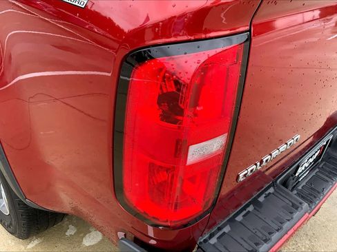 Used 2015 Chevrolet Colorado Z71 AWD/4WD image 27
