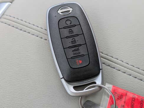 Certified 2025 Nissan Murano SL image 36