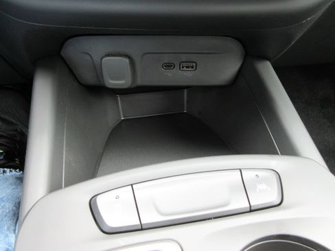 New 2026 Chevrolet Trax LS w/ LS Convenience Package FWD image 27