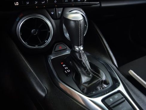Used 2023 Chevrolet Camaro LT w/ Technology Package RWD image 10