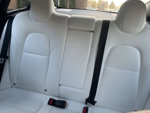 Used 2021 Tesla Model 3 Long Range image 23