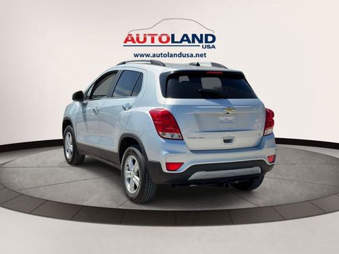 Used 2020 Chevrolet Trax LT w/ LT Convenience Package AWD/4WD image 5