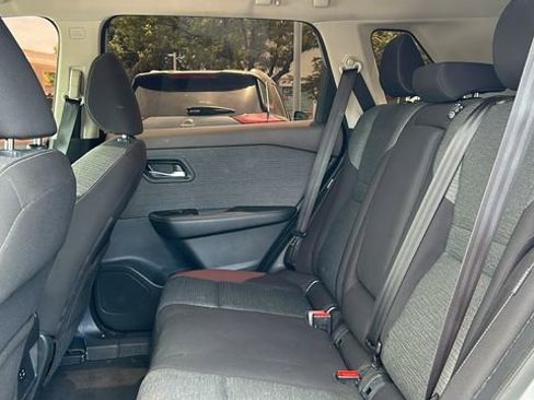 Certified 2021 Nissan Rogue SV AWD/4WD image 21