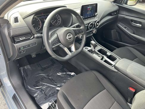 Used 2025 Nissan Sentra SV w/ All-Weather Package FWD image 16