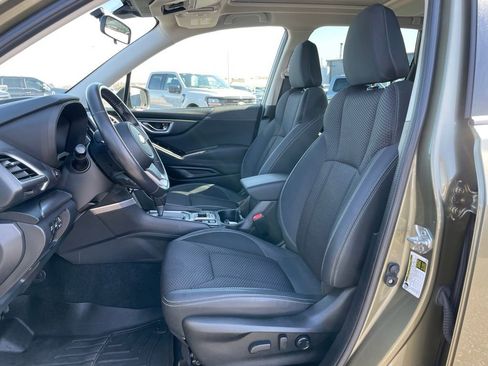 Used 2022 Subaru Forester Premium AWD/4WD image 7