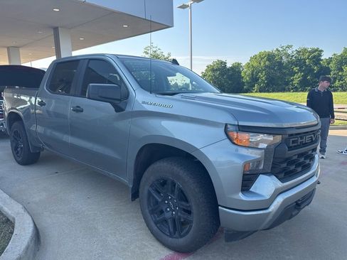 Used 2025 Chevrolet Silverado 1500 Custom AWD/4WD image 4