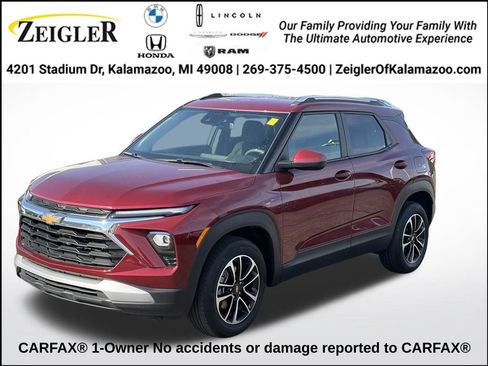 Used 2025 Chevrolet TrailBlazer LT AWD/4WD image 1