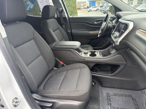 Used 2021 GMC Acadia SLE w/ Driver Convenience Package image 17