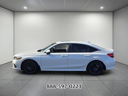Used 2024 Honda Civic EX image 2