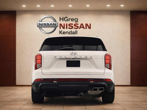 Used 2025 Hyundai Palisade SEL FWD image 6