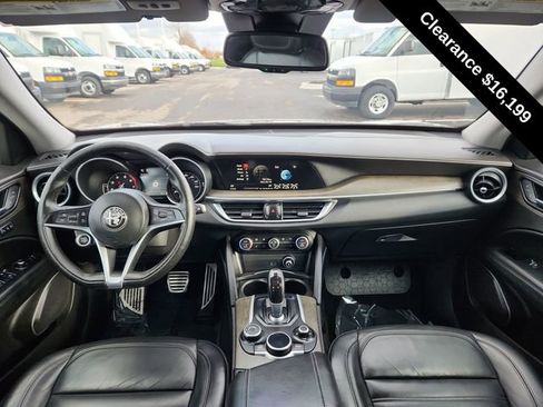Used 2019 Alfa Romeo Stelvio Ti Lusso w/ Quick Order Package 22X Lusso image 33