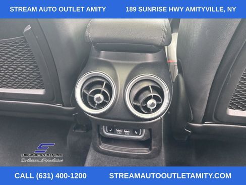 Used 2022 Alfa Romeo Stelvio Ti image 18