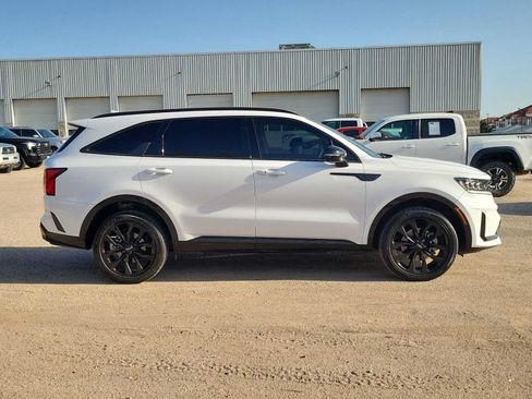 Used 2023 Kia Sorento SX AWD/4WD image 9