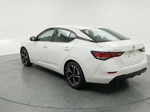 Used 2025 Nissan Sentra SV FWD image 6