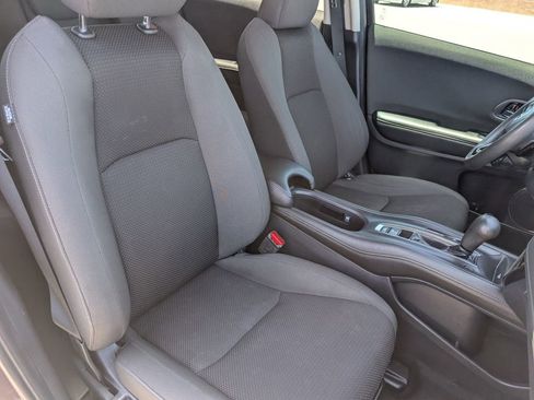Used 2022 Honda HR-V EX image 11