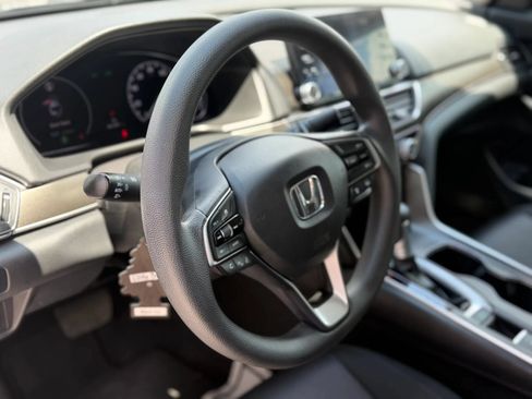 Used 2019 Honda Accord LX image 11