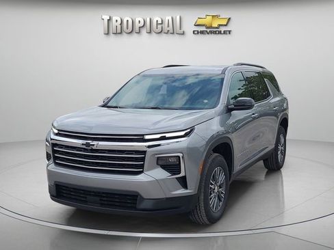 New 2026 Chevrolet Traverse LT FWD image 1