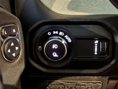 New 2026 Jeep Gladiator Sport AWD/4WD image 39