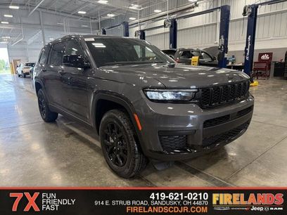 New 2025 Jeep Grand Cherokee L Laredo