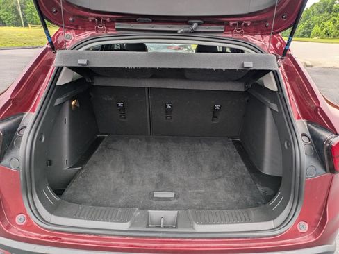 Used 2025 Chevrolet Trax LT FWD image 29