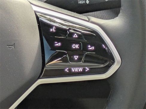 Used 2023 Volkswagen ID.4 Pro image 15