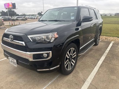 Used 2018 Toyota 4Runner Limited RWD image 17