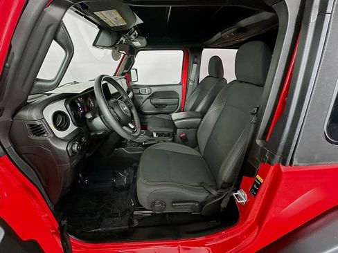 Certified 2024 Jeep Wrangler Willys image 30